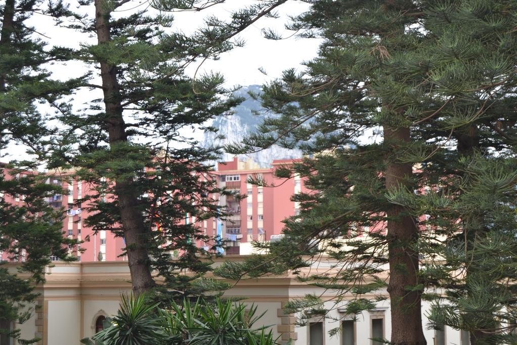 Hotel Miramar La Línea de la Concepción Εξωτερικό φωτογραφία